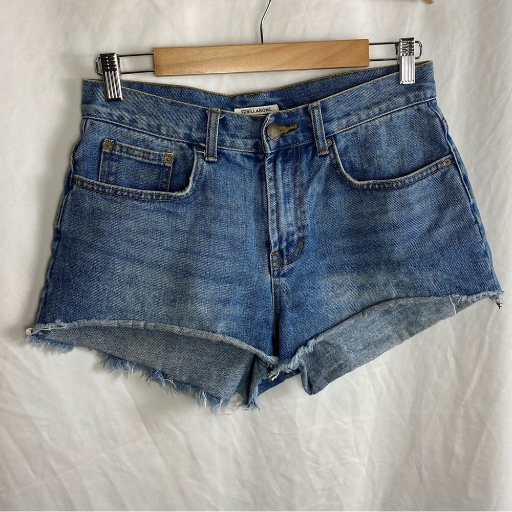 Billabong Women’s Denim Shorts Size 26